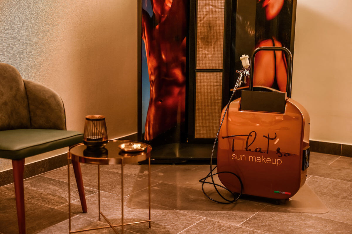 ZONE Private Health Club spray tan široki kadar